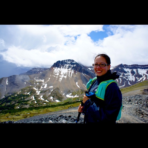 Meet your Posher, Tanya - Picture 1 of 1